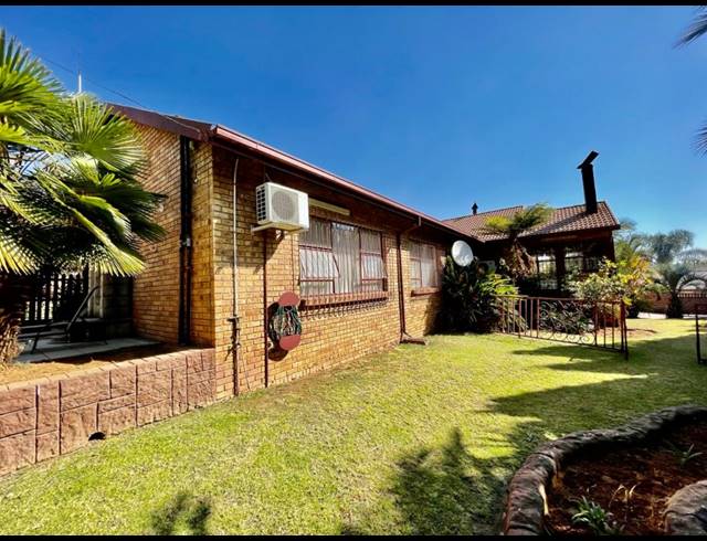 5 BEDROOM HOUSE FOR SALE IN BEN FLEUR